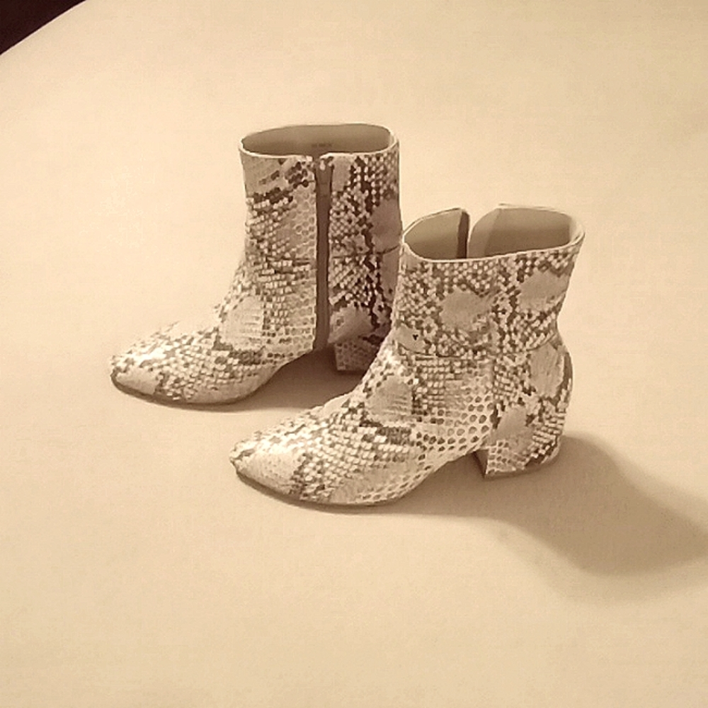 Matisse at ease booties